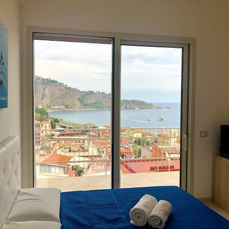 Апартаменты Taormina Wonderful Solarium Джардини-Наксос Экстерьер фото