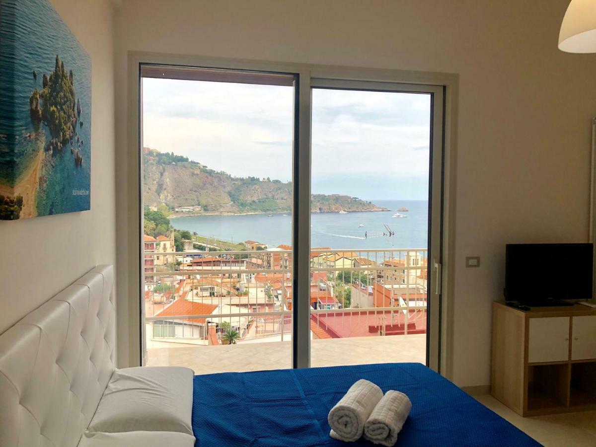 Апартаменты Taormina Wonderful Solarium Джардини-Наксос Экстерьер фото