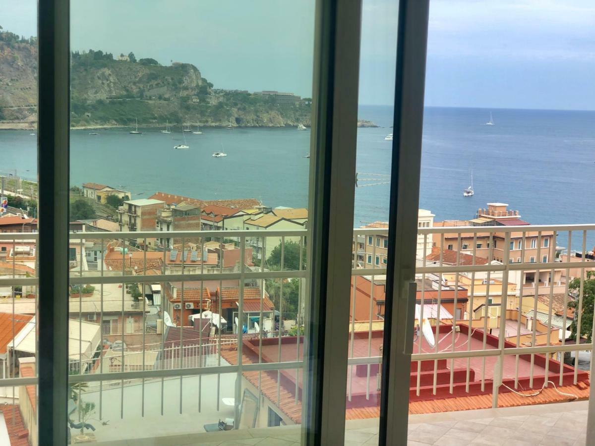 Апартаменты Taormina Wonderful Solarium Джардини-Наксос Экстерьер фото